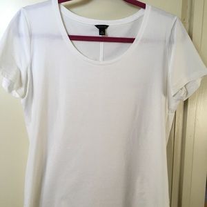 Basic white t-shirt
